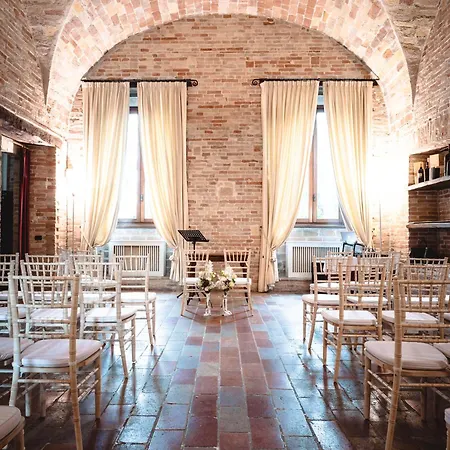 Renaissance - Palazzo Carradori Villa *