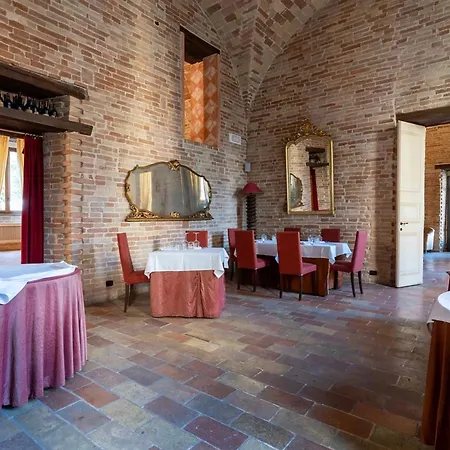 Renaissance - Palazzo Carradori *